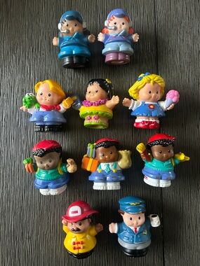 Fisher Price Little People Set~ Set of 10